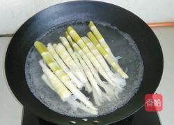 腊肉炒春笋的做法图解1