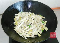 腊肉炒春笋的做法图解3