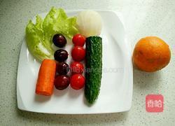 蔬菜水果沙拉的做法图解1