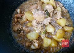 土豆焖鸡的做法图解9