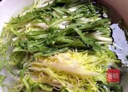 老醋花生拌苦菊的做法图解2