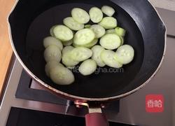 黄瓜蛋花汤的做法图解3