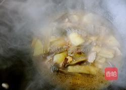 东北版土豆炖茄子的做法图解8