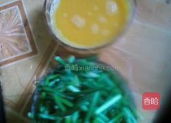 蒜苔炒鸡蛋的做法图解1