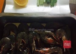 水煮虾的做法图解1