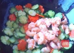 虾仁炒小黄瓜的做法图解10