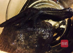 蘑菇炖乌鸡的做法图解1