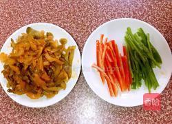 榨菜炒肉丝的做法图解3