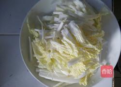 炝炒圆白菜的做法图解1