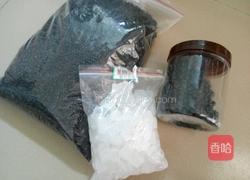 黑米黑豆粥的做法图解1