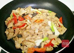 蒜苗炒肉的做法图解6