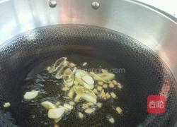 香肠炒蒜苔的做法图解7