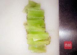 凉拌莴苣的做法图解1