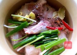 排骨焖土豆的做法图解4