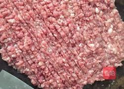 猪肉韭菜饺子的做法图解2