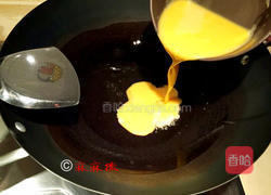 虾仁木耳滑蛋的做法图解4