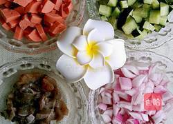 泰式菠萝炒饭的做法图解2