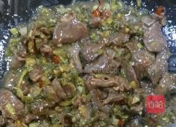 酸菜炒猪心的做法图解6