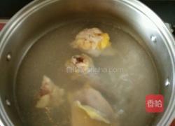 红枣香菇土鸡汤的做法图解4