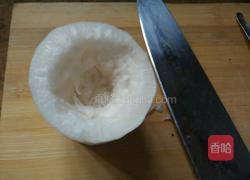 白萝卜炖蜂蜜的做法图解2