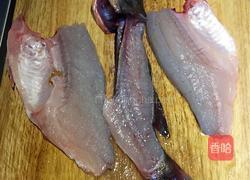 茄汁鲈鱼的做法图解1