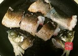 煎草鱼块的做法图解3