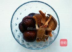 菌菇汤的做法图解3