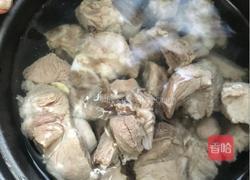 海带骨头汤的做法图解1