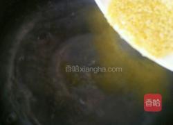 香蕉小米粥的做法图解2