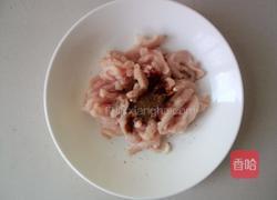 肉丝炒饼的做法图解2