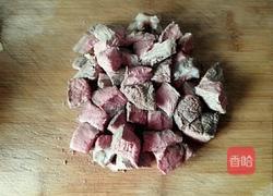 土豆烧牛腩的做法图解2