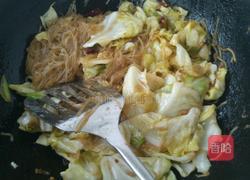 卷心菜炒粉的做法图解7