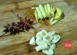 土豆炖五花肉豆角的做法图解4