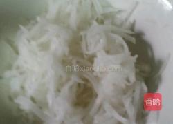 凉拌白萝卜丝的做法图解3