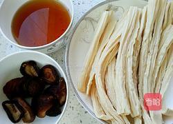 炝锅腐竹的做法图解6