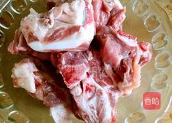 酸菜炖排骨的做法图解2