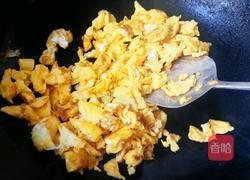 三色蛋炒饭的做法图解4
