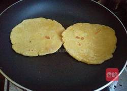 烙玉米饼的做法图解9
