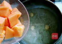 木瓜银耳莲子汤的做法图解4