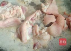 花生黄豆炖猪蹄的做法图解2
