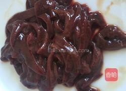 猪肝菠菜汤的做法图解2