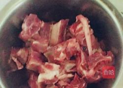 家常土豆炖排骨的做法图解1