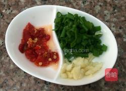 炝拌酸辣土豆丝的做法图解2