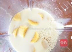 香蕉奶昔冰棒的做法图解3