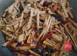 干笋肥肠的做法图解5