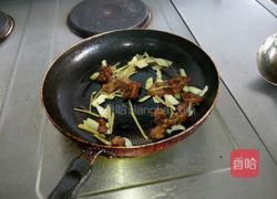 黄瓜木耳炒肉的做法图解4