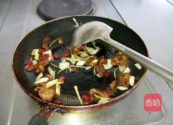 黄瓜木耳炒肉的做法图解5