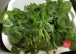 小鱼汤的做法图解1