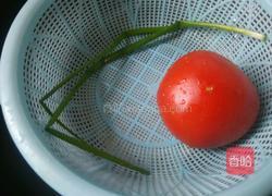 紫菜西红柿鸡蛋虾皮汤的做法图解1