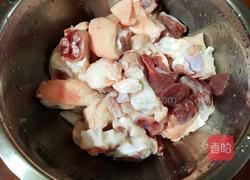 花生炖猪蹄的做法图解1